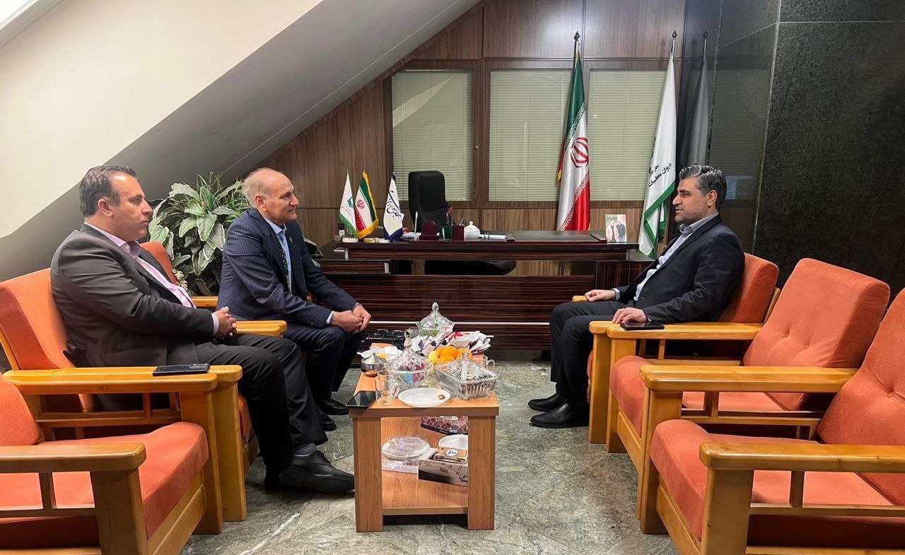 مسائل قابل طرح گروه در کمیسیون های مختلف بویژه موضوع مطالبات